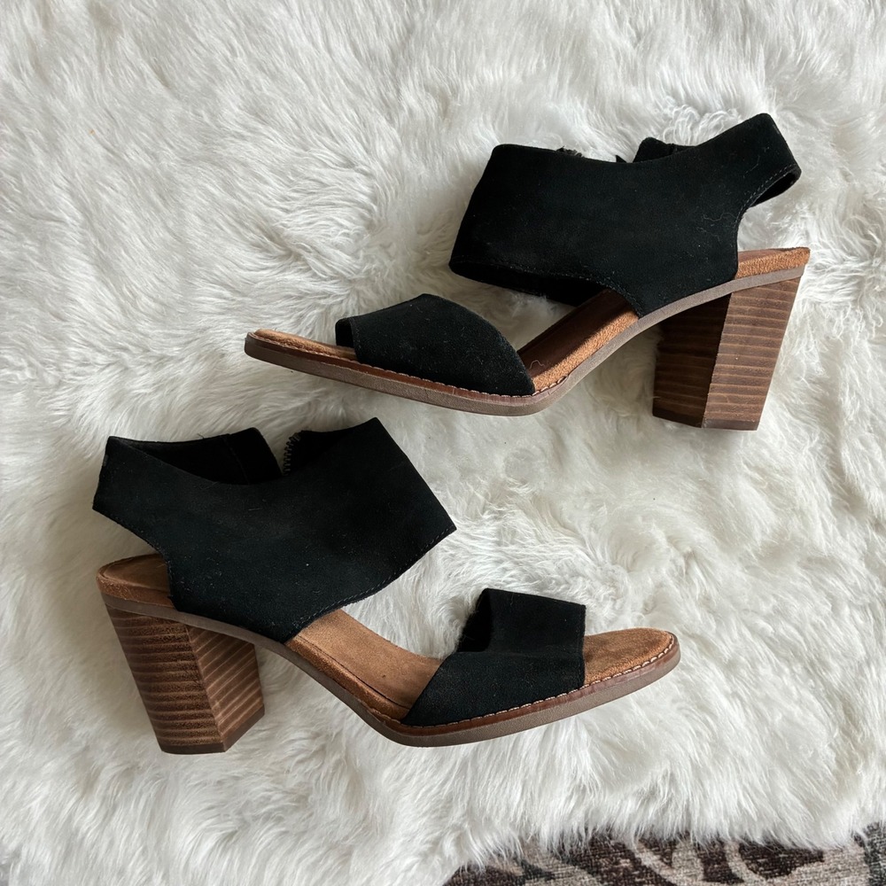 TOMS Majorca Cutout Black Suede Heeled Sandals Womens 9.5 Block Heel Zip